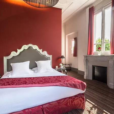 81 Hotel 3*